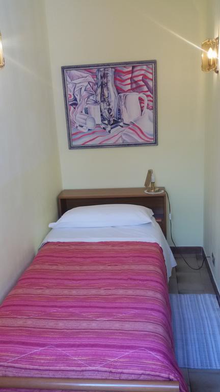 Albergo Luca Ivrea Buitenkant foto